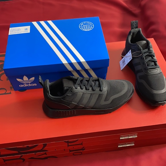 Men Adidas - Picture 4 of 8